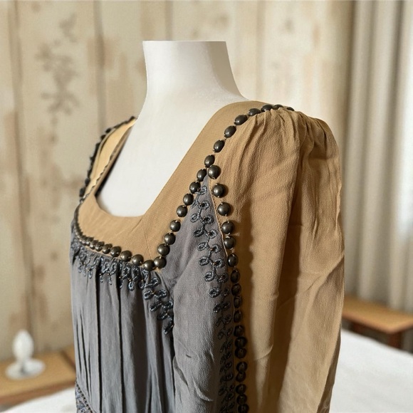 Double D Ranch Elegant Gray and Tan Dress - Picture 5 of 10